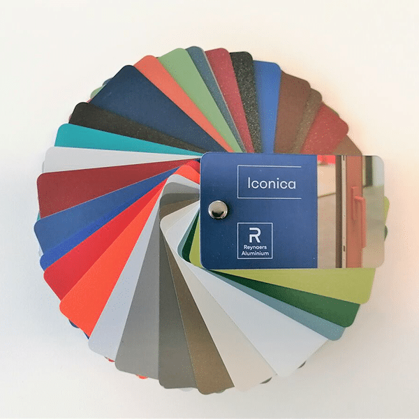 Reynaers aluminium couleur profilés thermolaquage anodisation coloration